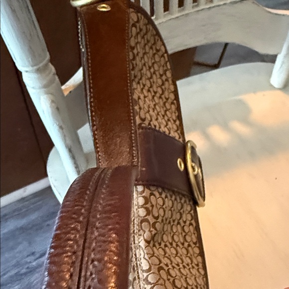 Coach Tan and Brown Shoulder BagY2K - Picture 8 of 15